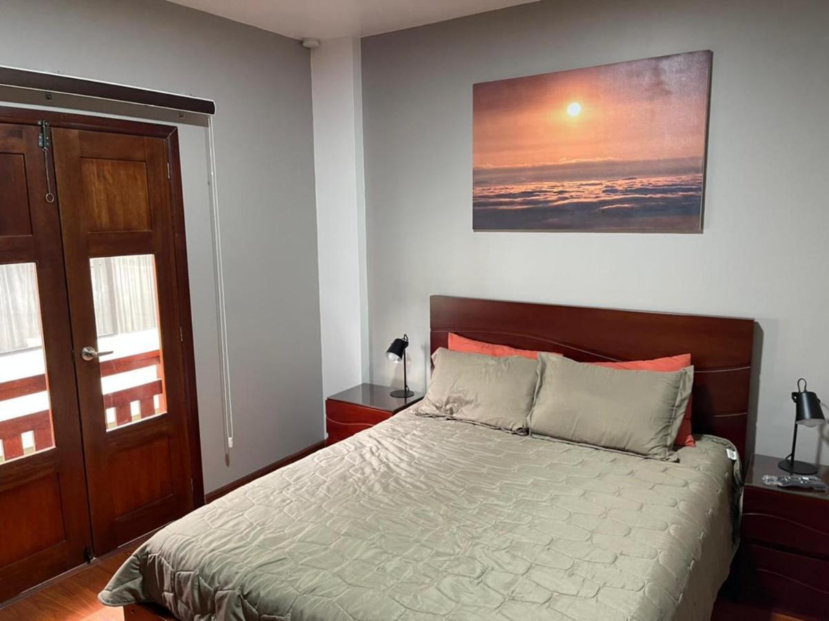 Chaperon Lodging Aparthotel Alausi Bagian luar foto