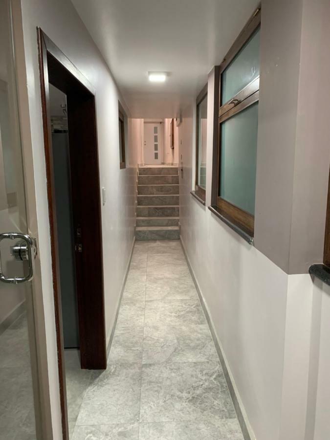 Chaperon Lodging Aparthotel Alausi Bagian luar foto