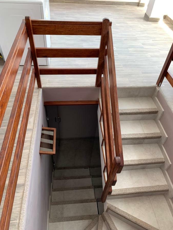 Chaperon Lodging Aparthotel Alausi Bagian luar foto