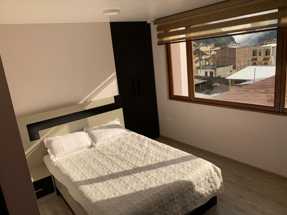 Chaperon Lodging Aparthotel Alausi Bagian luar foto