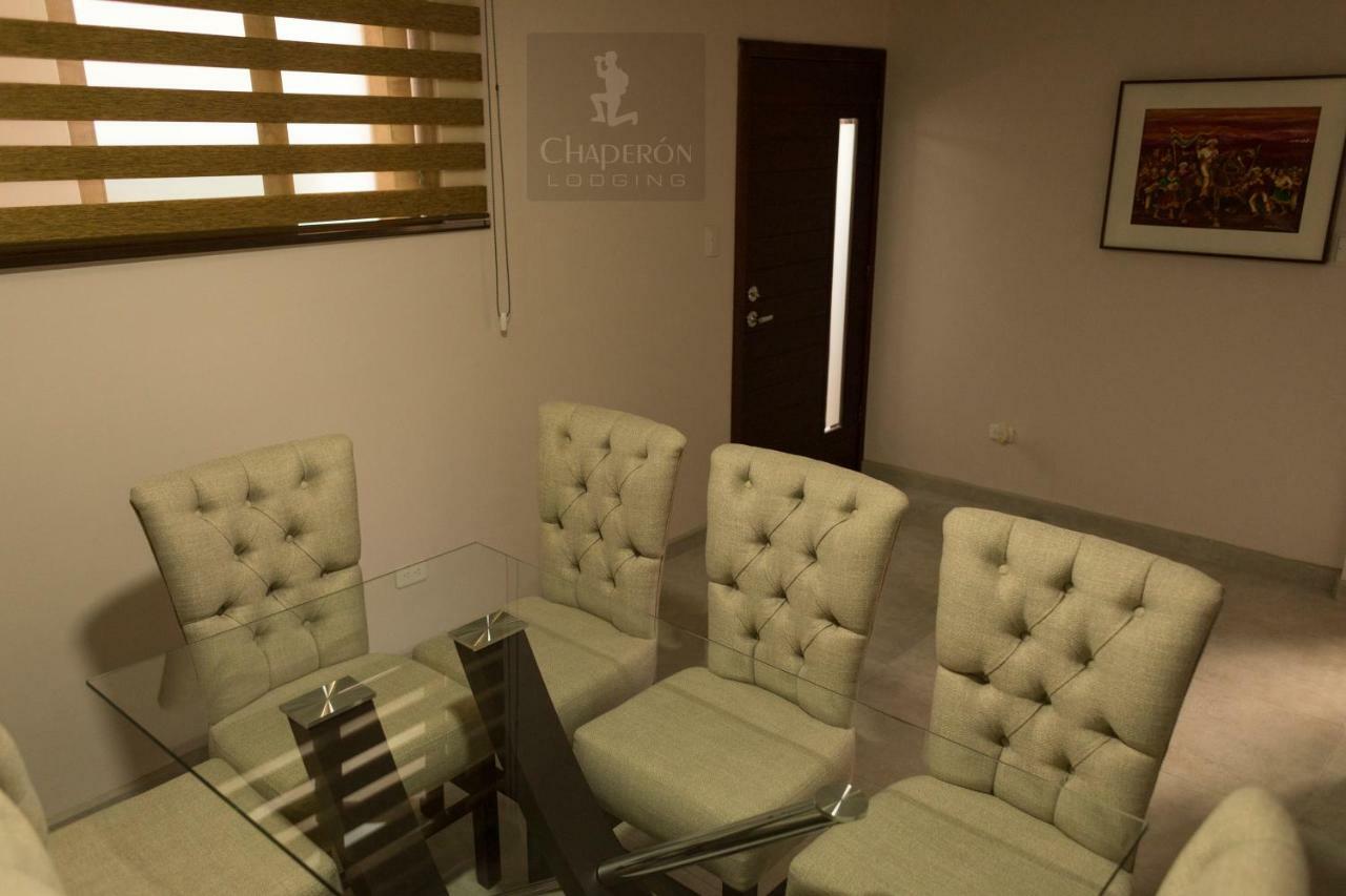 Chaperon Lodging Aparthotel Alausi Bagian luar foto